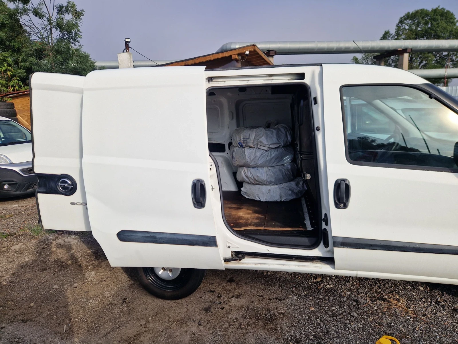 Opel Combo 1.3M-JET 95HP.MAXI ??, снимка 12 - Автомобили и джипове - 55672542