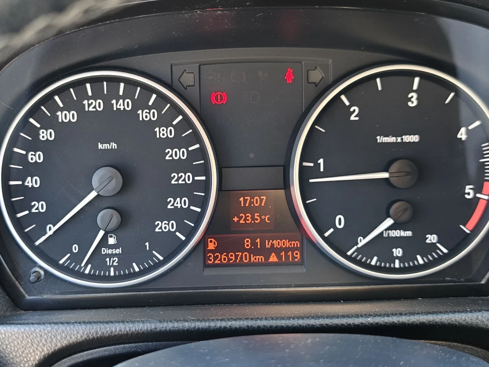 BMW 320 D 163 ръчка, снимка 15 - Автомобили и джипове - 55674914