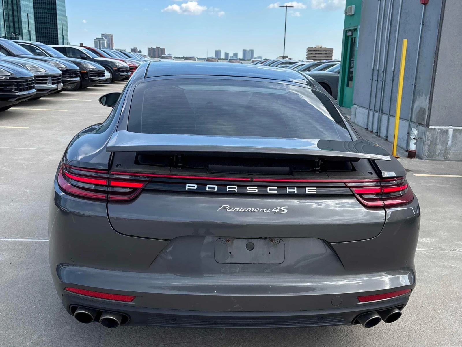 Porsche Panamera 4S* 360* Pano* Bose* Обдух* Chrono* 2ключа* , снимка 4 - Автомобили и джипове - 55945729