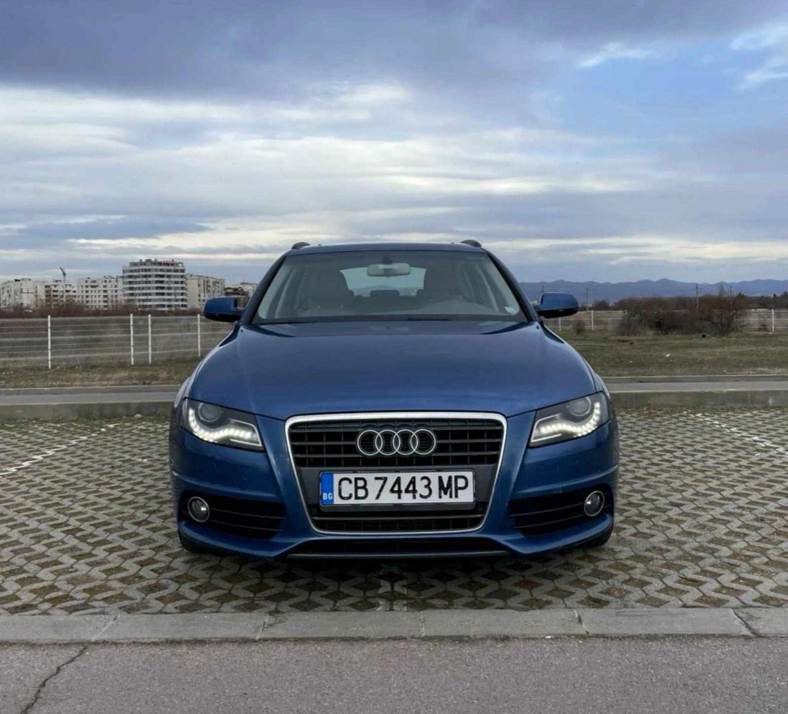 Audi A4, снимка 2 - Автомобили и джипове - 56250961