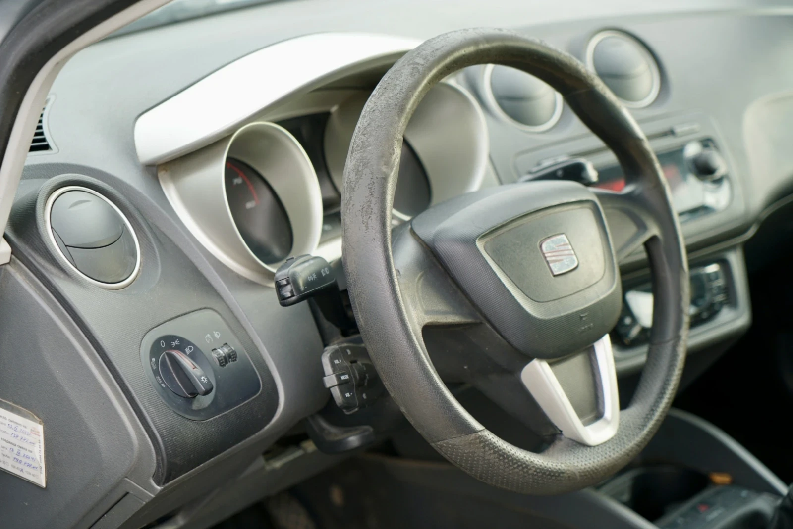 Seat Ibiza, снимка 11 - Автомобили и джипове - 56331455