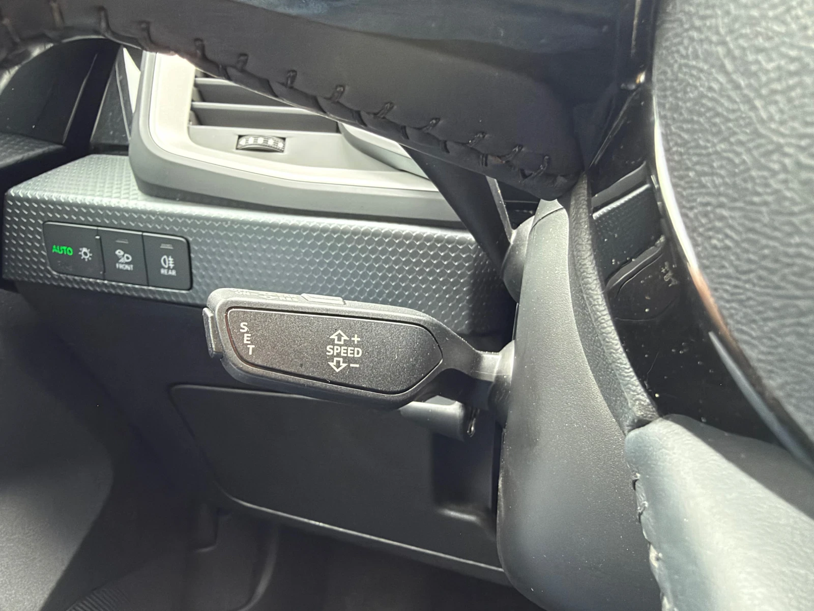 Audi A1 3.0TFSI/LED/CARPLAY/FULLDIGITAL, снимка 14 - Автомобили и джипове - 56676706