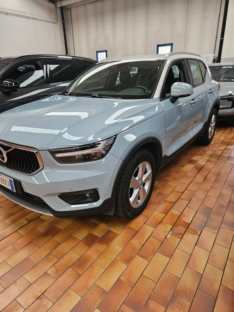 Volvo XC40 2.0 150kс, снимка 3 - Автомобили и джипове - 49085036