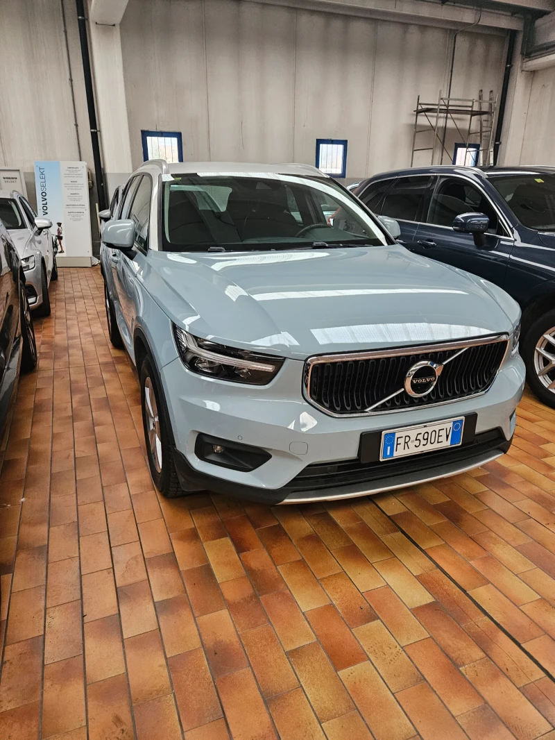 Volvo XC40 2.0 150kс, снимка 2 - Автомобили и джипове - 49085036