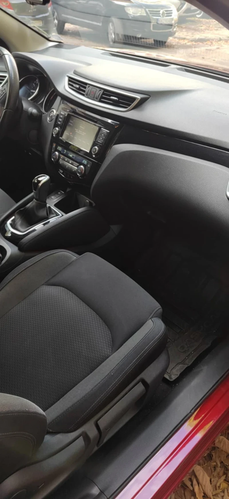 Nissan Qashqai, снимка 6 - Автомобили и джипове - 51532295