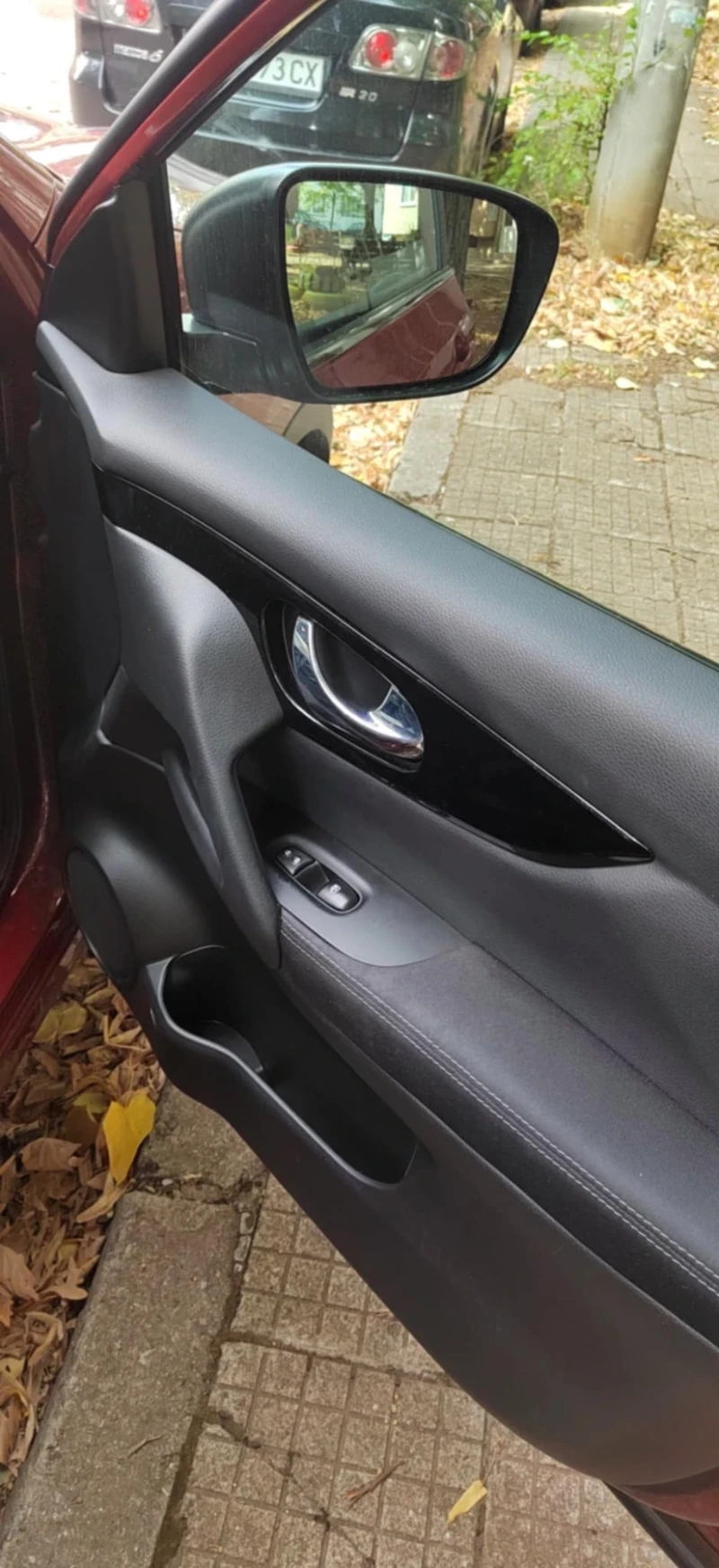 Nissan Qashqai, снимка 3 - Автомобили и джипове - 51532295