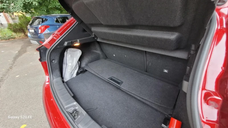 Nissan Qashqai, снимка 10 - Автомобили и джипове - 51532295