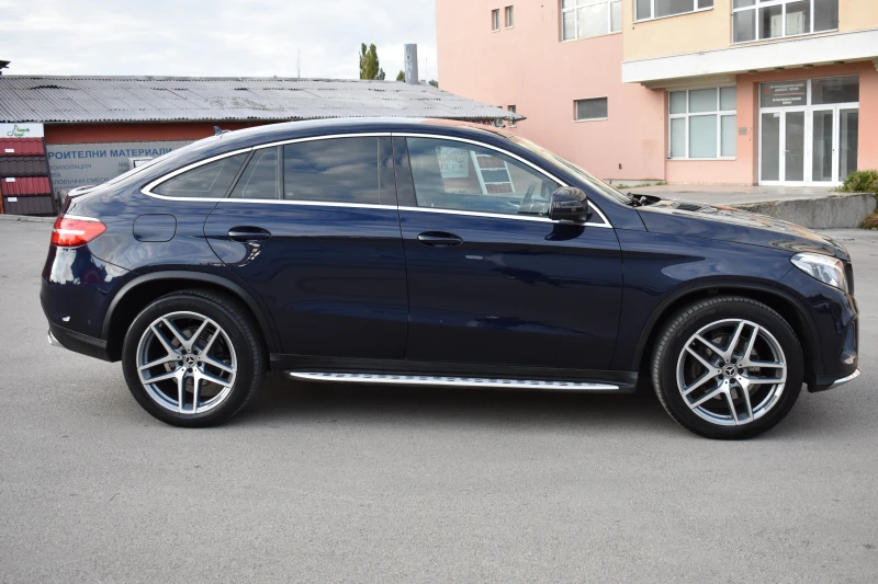 Mercedes-Benz GLE 350 AMG PREMIUM= 9GTRONIC= 4MATIC= ОБСЛУЖЕН= УНИКАЛЕН!, снимка 4 - Автомобили и джипове - 51896529