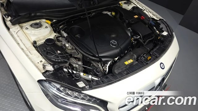 Mercedes-Benz GLA 200, снимка 6 - Автомобили и джипове - 56077602