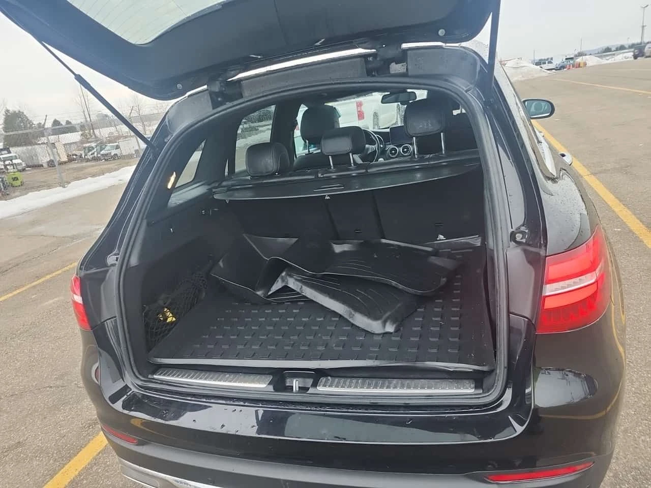 Mercedes-Benz GLC 300 4MATIC | 360 | PANO | KEYLESS | AMBIENT | , снимка 14 - Автомобили и джипове - 53740539