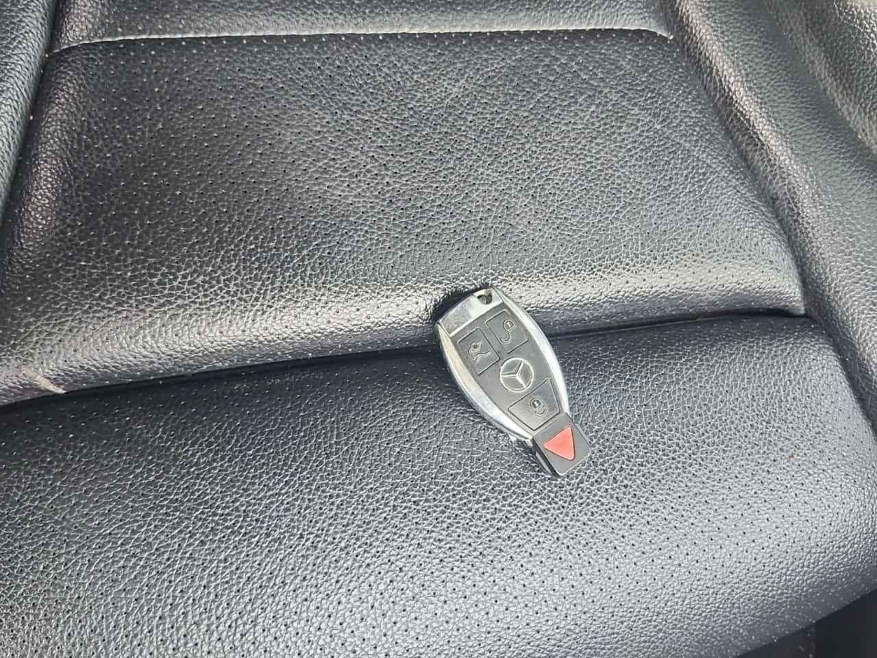 Mercedes-Benz GLC 300 4MATIC | 360 | PANO | KEYLESS | AMBIENT | , снимка 8 - Автомобили и джипове - 53740539