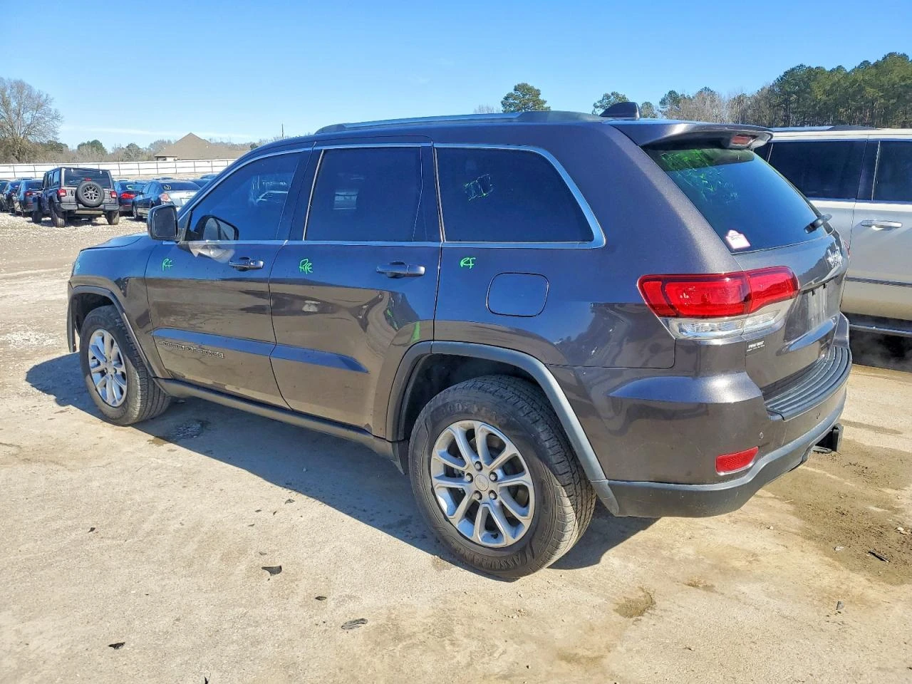 Jeep Grand cherokee 3.6l Laredo, снимка 2 - Автомобили и джипове - 53939091