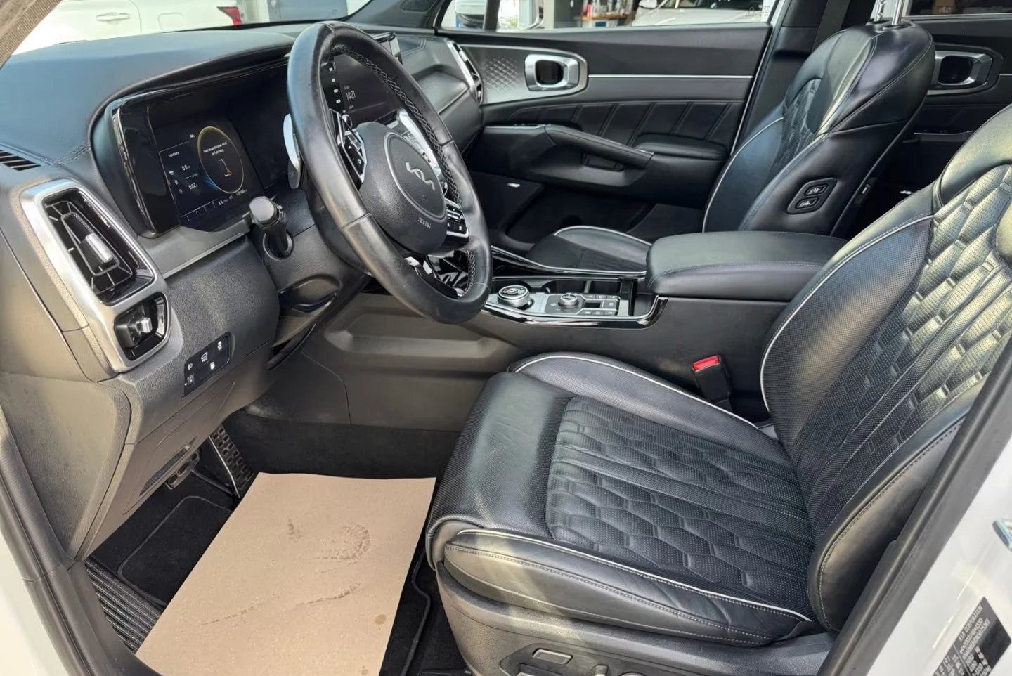 Kia Sorento PHEV/265HP/PLATINUM/PANO/360/MEMO/BOSE/311q, снимка 6 - Автомобили и джипове - 54567079