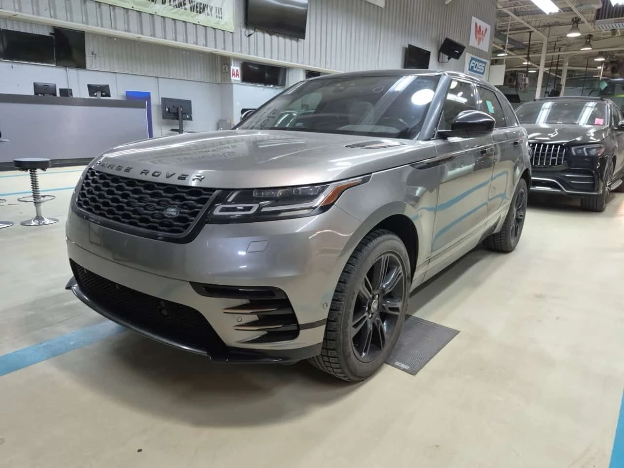 Land Rover Range Rover Velar  R DYNAMIC SE | PANO | ЦЕНА ДО БЪЛГАРИЯ 