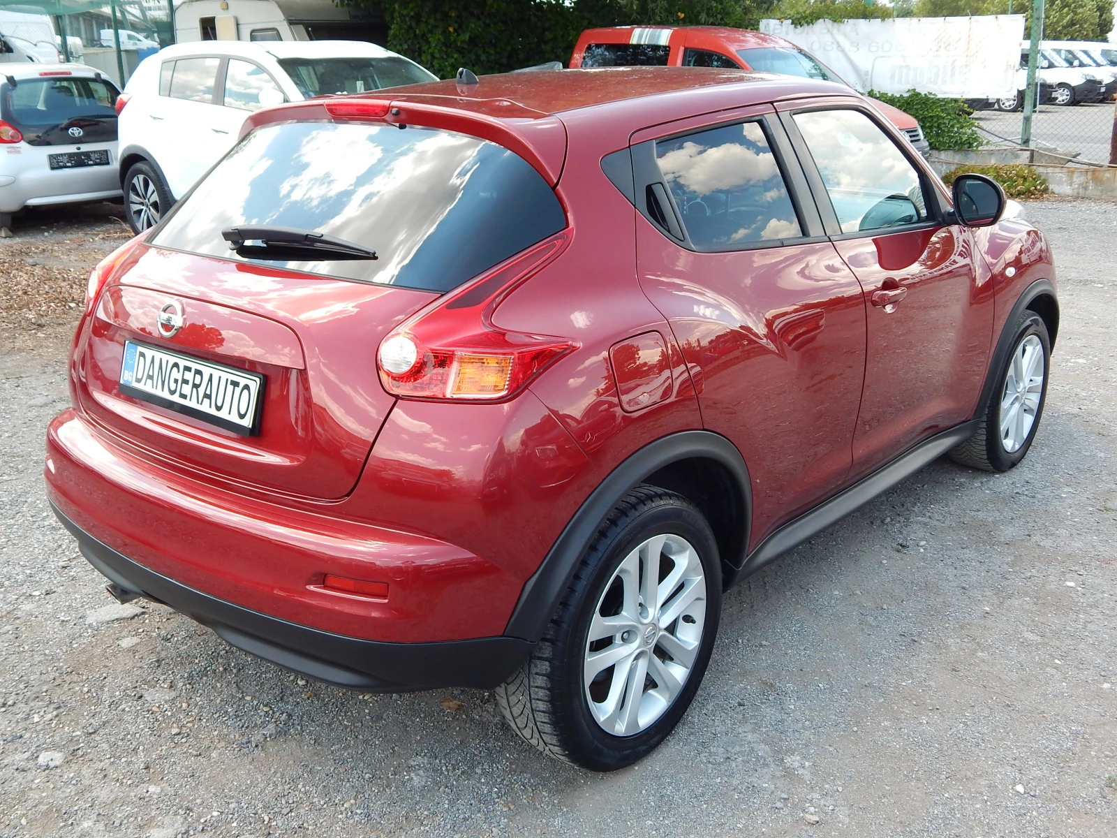 Nissan Juke 1.6i* EURO5* , снимка 4 - Автомобили и джипове - 55249724