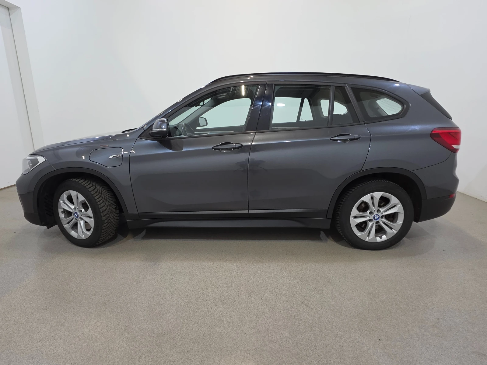 BMW X1 xDrive25e Plug-In Hybrid, снимка 6 - Автомобили и джипове - 55276606