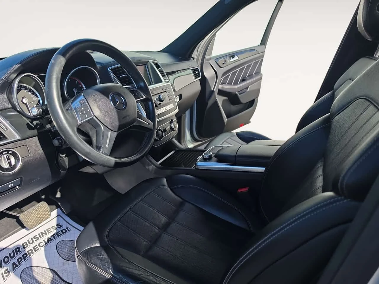 Mercedes-Benz GL 350 4MATIC BlueTEC| CARFAX | БЕЗ ИНЦИДЕНТИ | ДВА КЛЮЧA, снимка 8 - Автомобили и джипове - 55636097