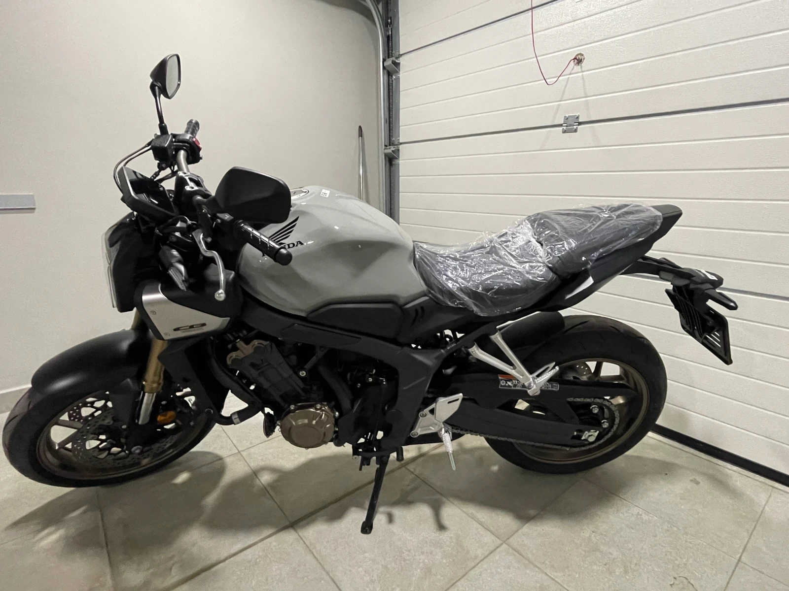 Honda Cb 650R, снимка 2 - Мотоциклети и мототехника - 55531749