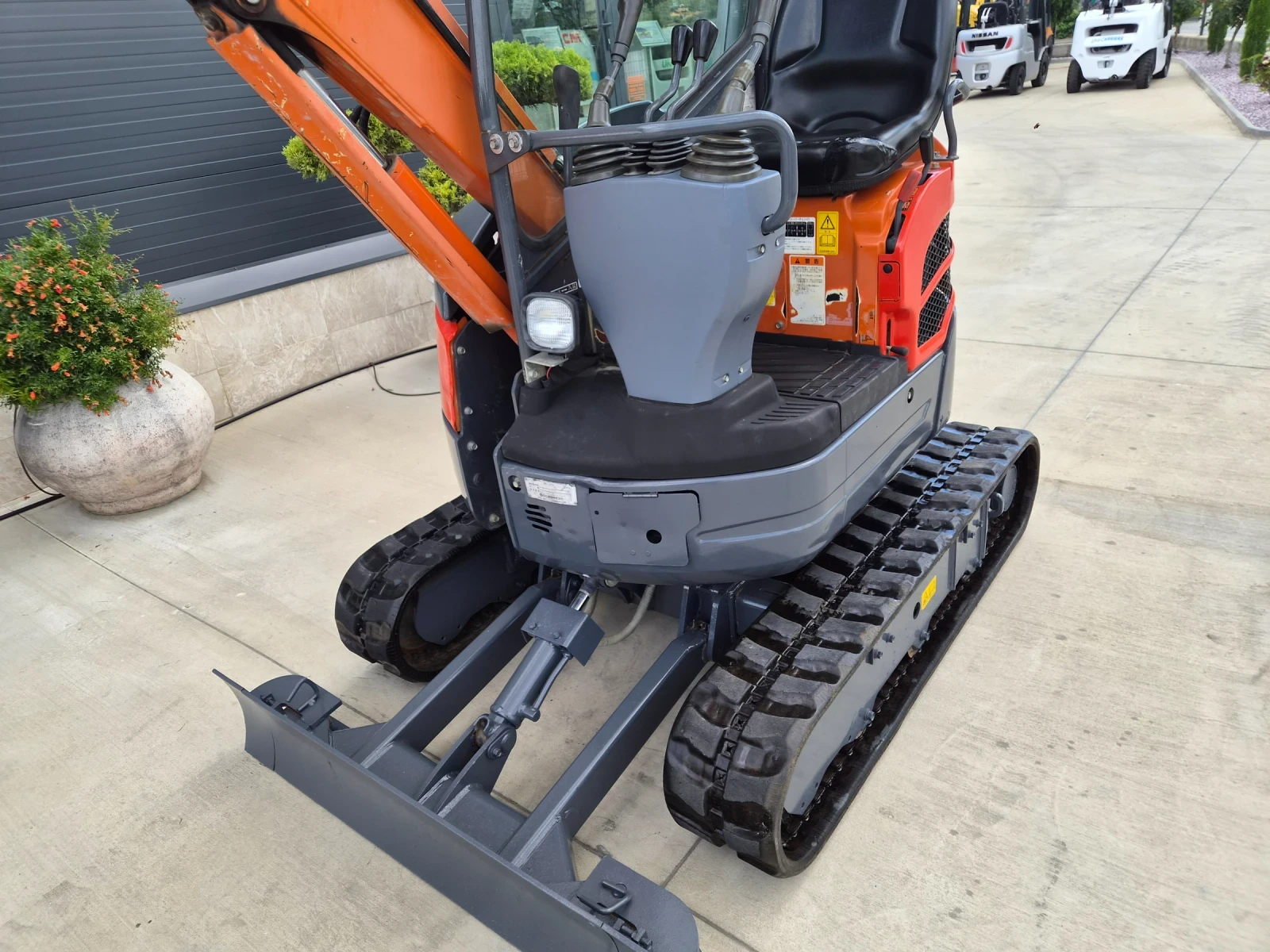 Багер Hitachi ZX15UR / 1.5 тона / РАЗТВАРЯ ВЕРИГИТЕ / НАЛИЧЕН !!, снимка 7 - Индустриална техника - 55173181