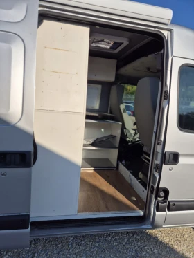 Кемпер Renault Master, снимка 12