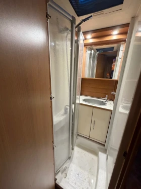 Каравана LMC Kondor Junior -КЛИМАТИК/СОЛАР/ИНВЕРТОР 3kw/TOP, снимка 10