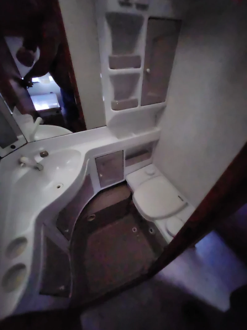 Каравана Hobby 590, снимка 15 - Каравани и кемпери - 50819082