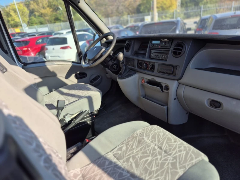 Кемпер Renault Master, снимка 10 - Каравани и кемпери - 52169980