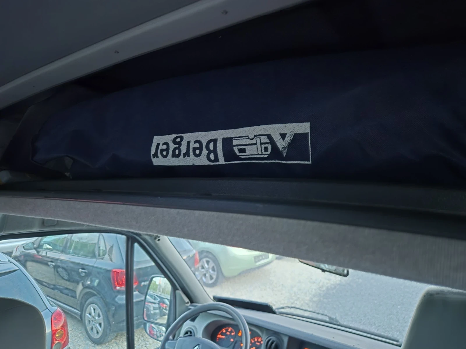 Кемпер Renault Master KLIMA, снимка 15 - Каравани и кемпери - 52169980