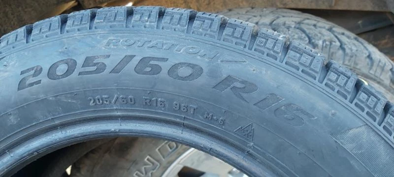 Гуми Зимни 205/60R16, снимка 6 - Гуми и джанти - 31148179