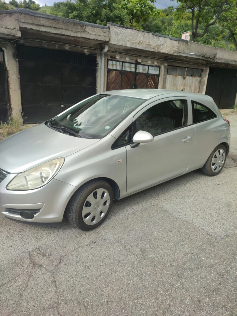 Opel Corsa, снимка 1 - Автомобили и джипове - 46053173