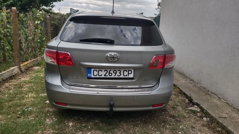 Toyota Avensis, снимка 10 - Автомобили и джипове - 46593720