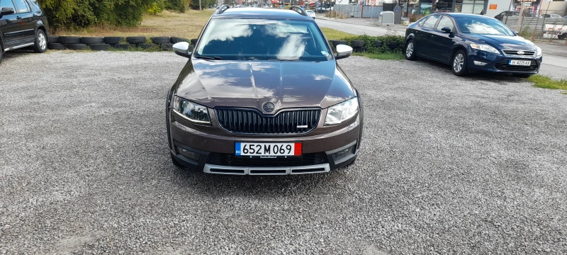 Skoda Octavia Scout, снимка 2 - Автомобили и джипове - 47356518