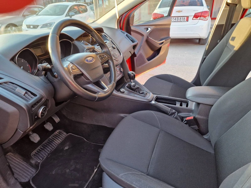 Ford Focus 1.6 DISEL, снимка 15 - Автомобили и джипове - 47940393