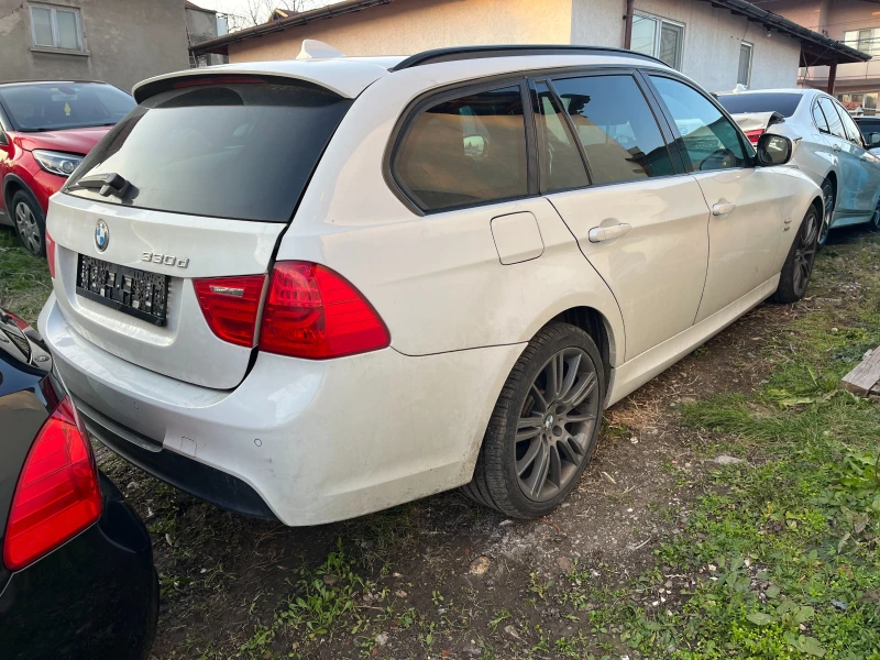 BMW 330 ///M Sport Edition, снимка 4 - Автомобили и джипове - 48161176