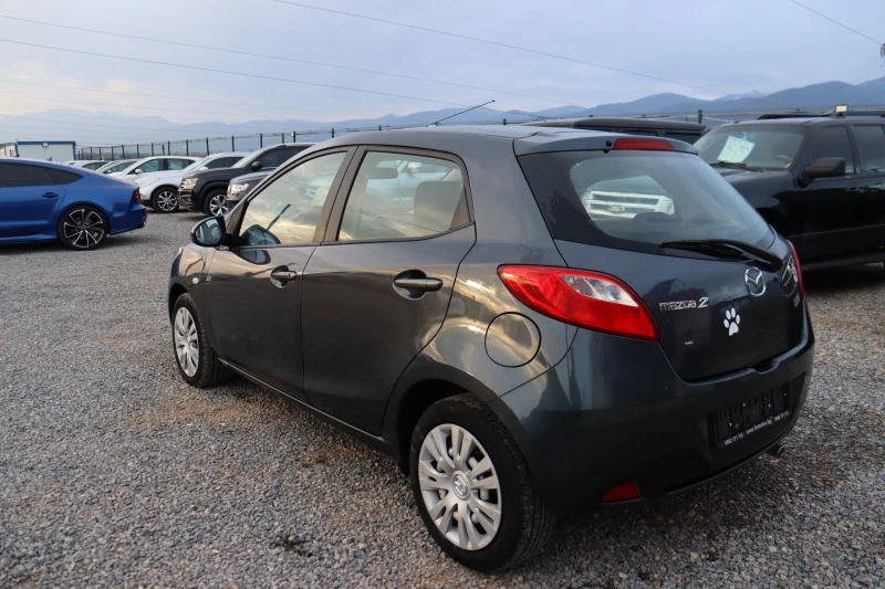 Mazda 2 1.3 Active, снимка 6 - Автомобили и джипове - 49208579