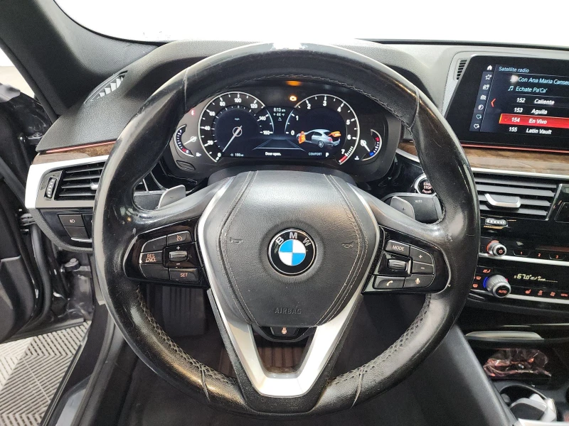 BMW 530 xDrive* Carplay* Подгрев* Камера* Шибидах* , снимка 8 - Автомобили и джипове - 49386013