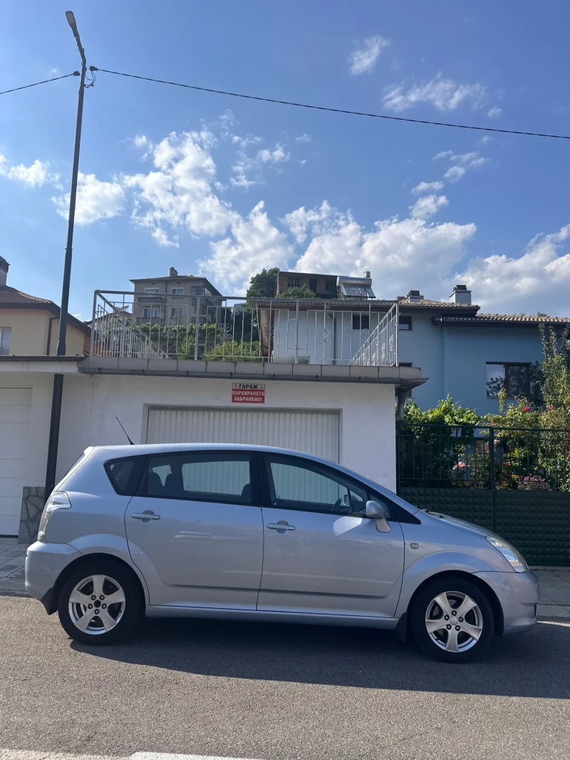 Toyota Corolla verso 1.8 VVT-I 6+ 1, снимка 6 - Автомобили и джипове - 52112583