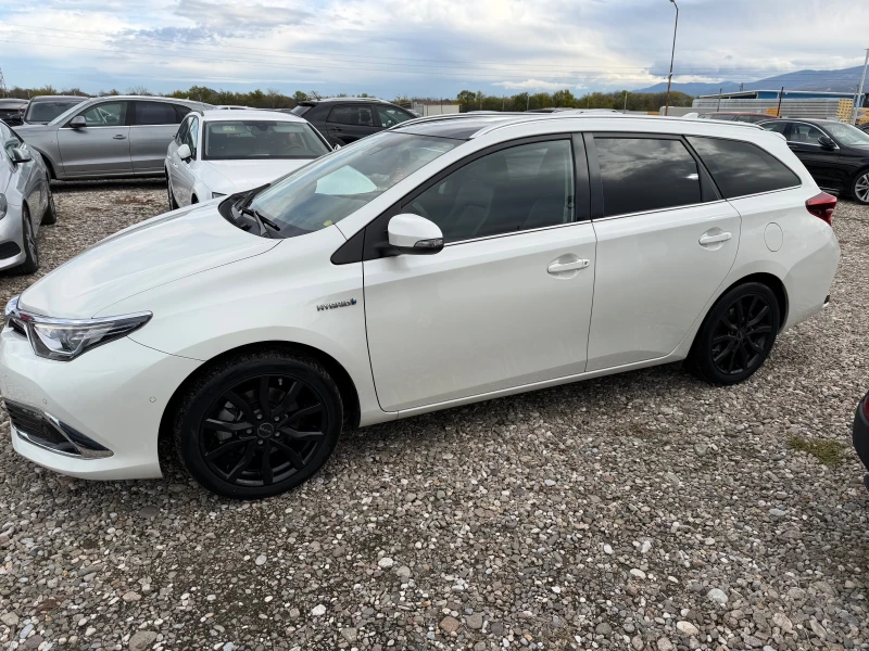 Toyota Auris 1.8 HYBRID(КАТО НОВА), снимка 7 - Автомобили и джипове - 52212135