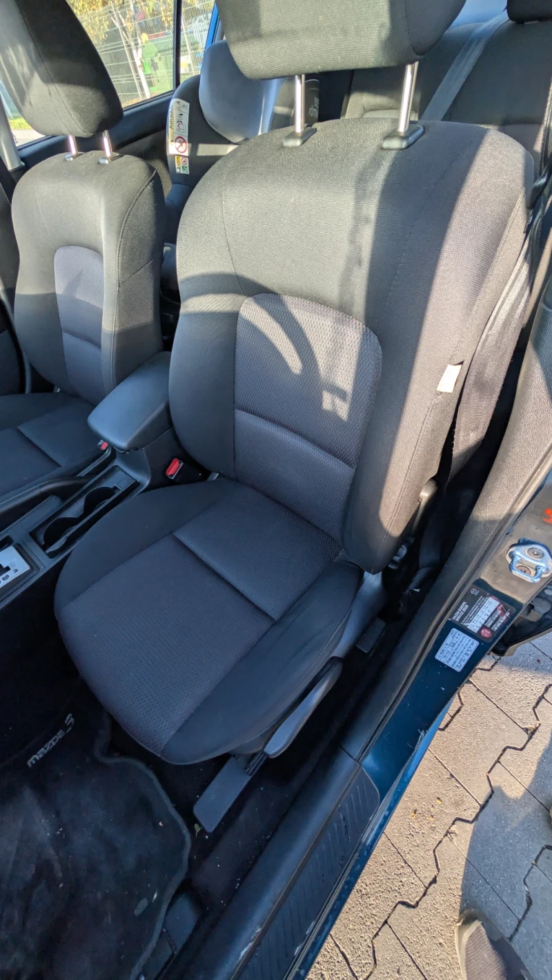 Mazda 3, снимка 8 - Автомобили и джипове - 52639208