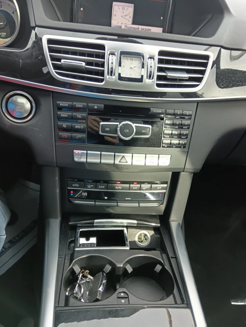 Mercedes-Benz E 220, снимка 10 - Автомобили и джипове - 52677972