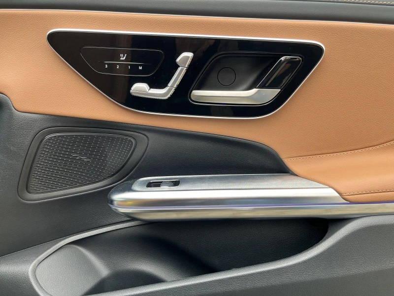 Mercedes-Benz CLE 450/AMG/4MATIC/COUPE/NIGHT/PANO/360/DIGITAL LIGHT/, снимка 10 - Автомобили и джипове - 52927683