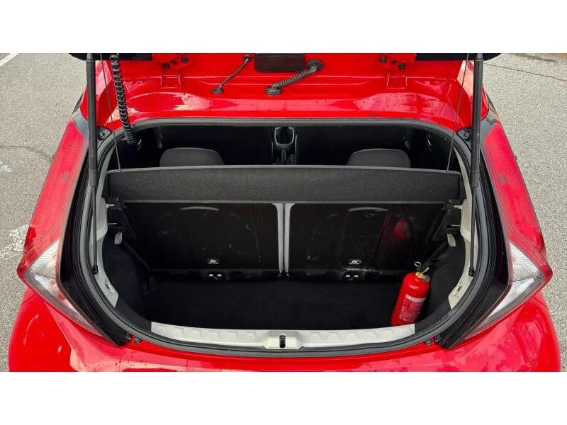 Toyota Aygo 1.0 VVT-i 5MT X-CONNECT - изображение 10