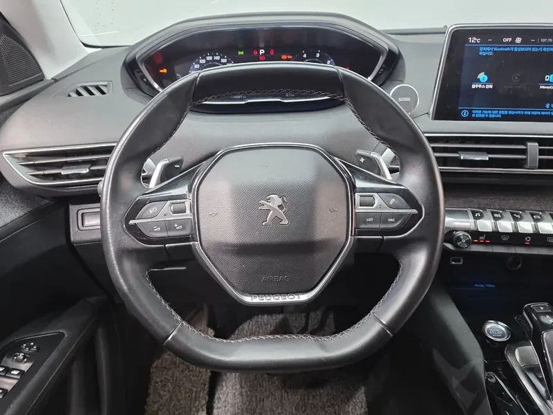 Peugeot 3008 1.6 BlueHDI, снимка 13 - Автомобили и джипове - 54298728