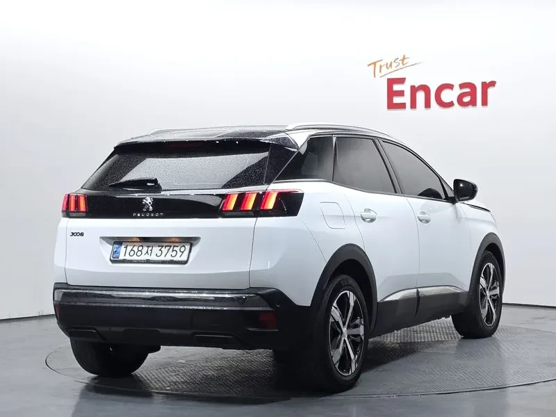 Peugeot 3008 1.6 BlueHDI, снимка 2 - Автомобили и джипове - 54298728