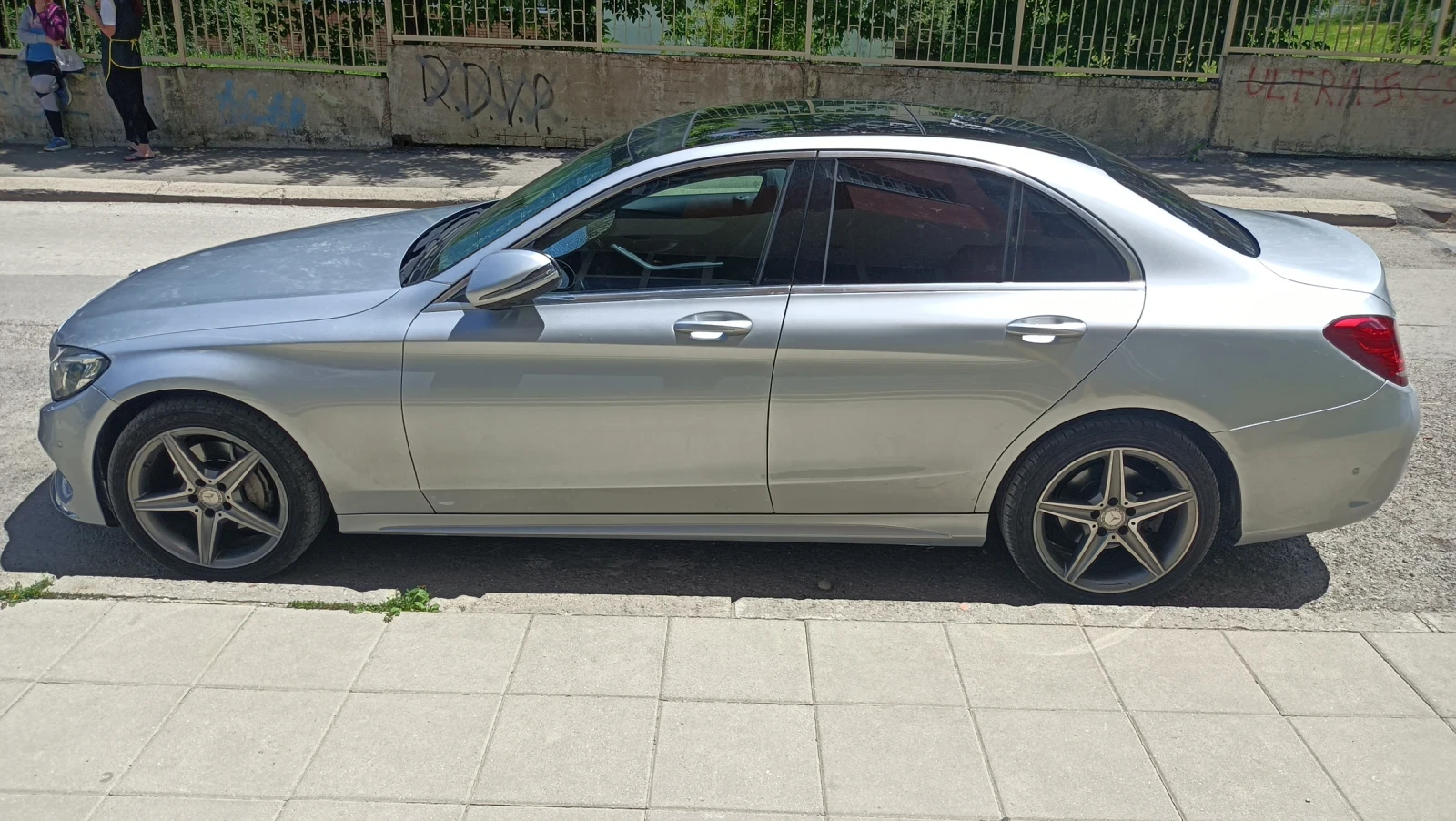 Mercedes-Benz C 220 AMG  - изображение 4