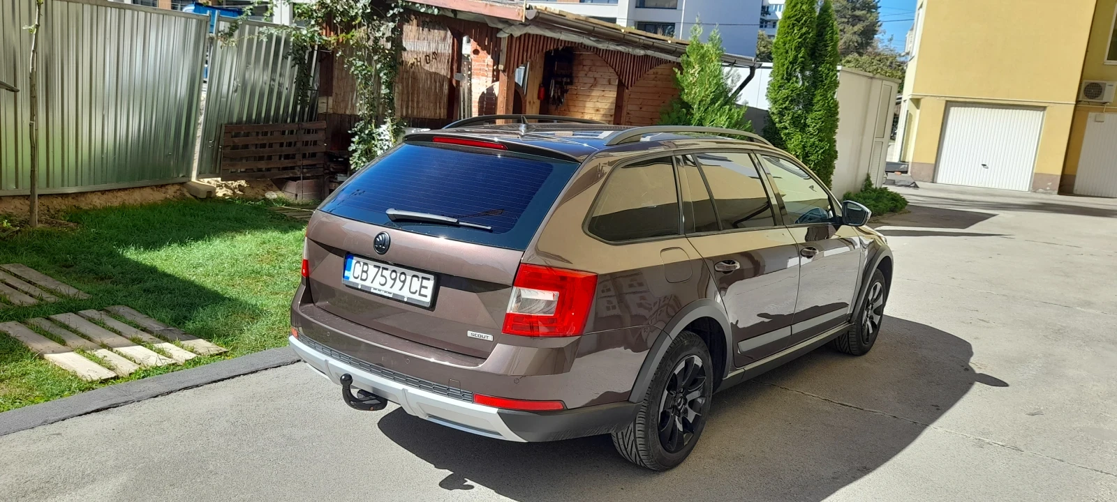 Skoda Octavia Scout 2.0 tdi 150к.с - изображение 6