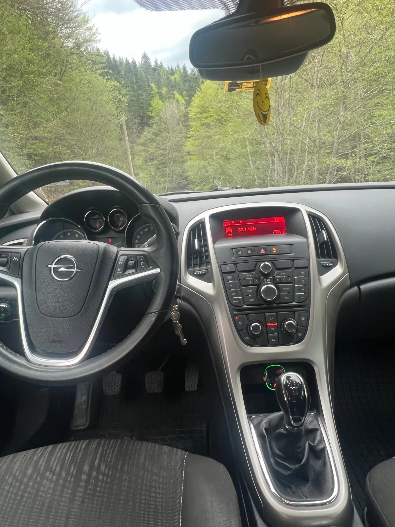 Opel Astra J - изображение 9
