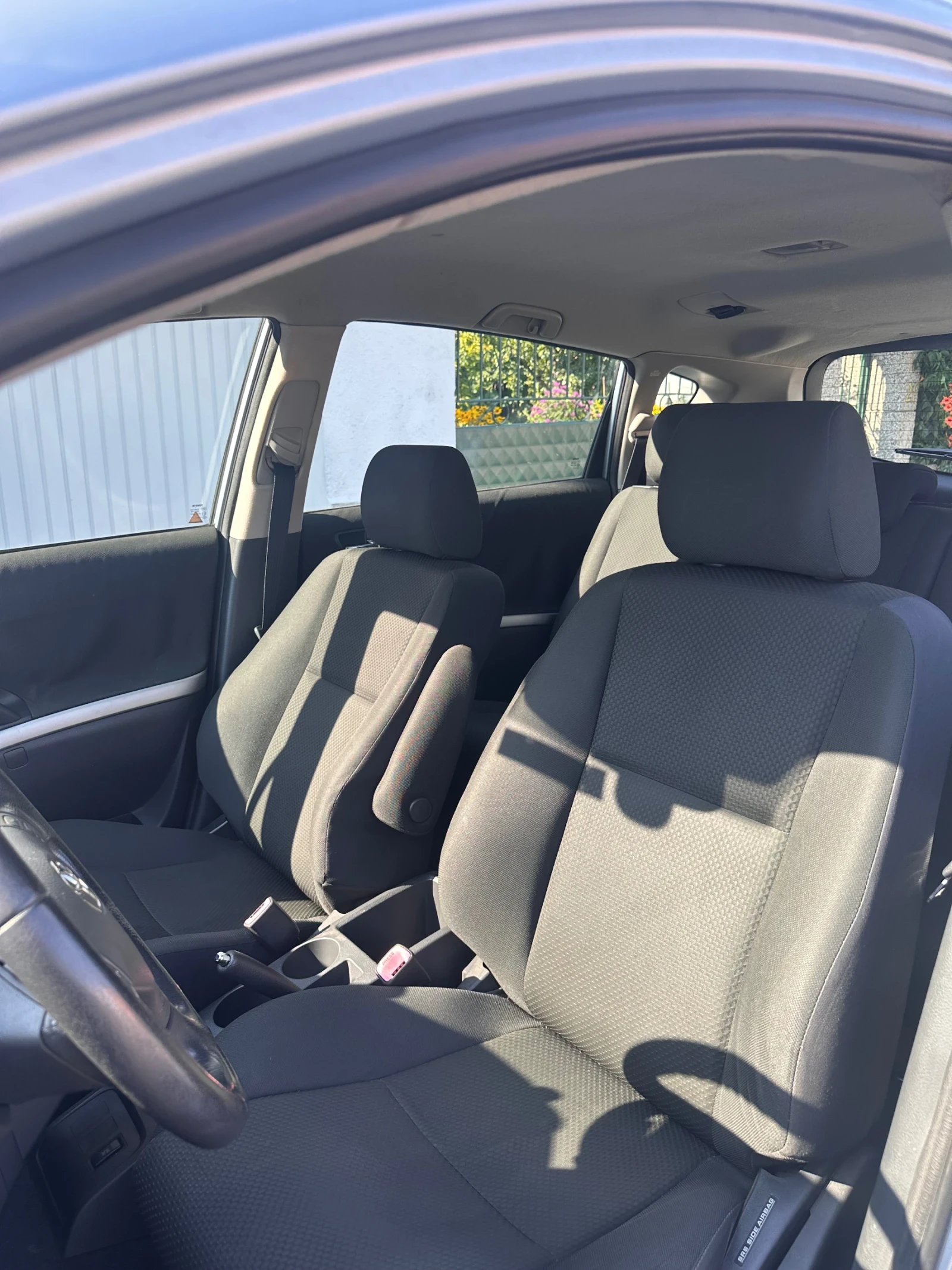 Toyota Corolla verso 1.8 VVT-I 6+ 1 | Mobile.bg � ����������� 12