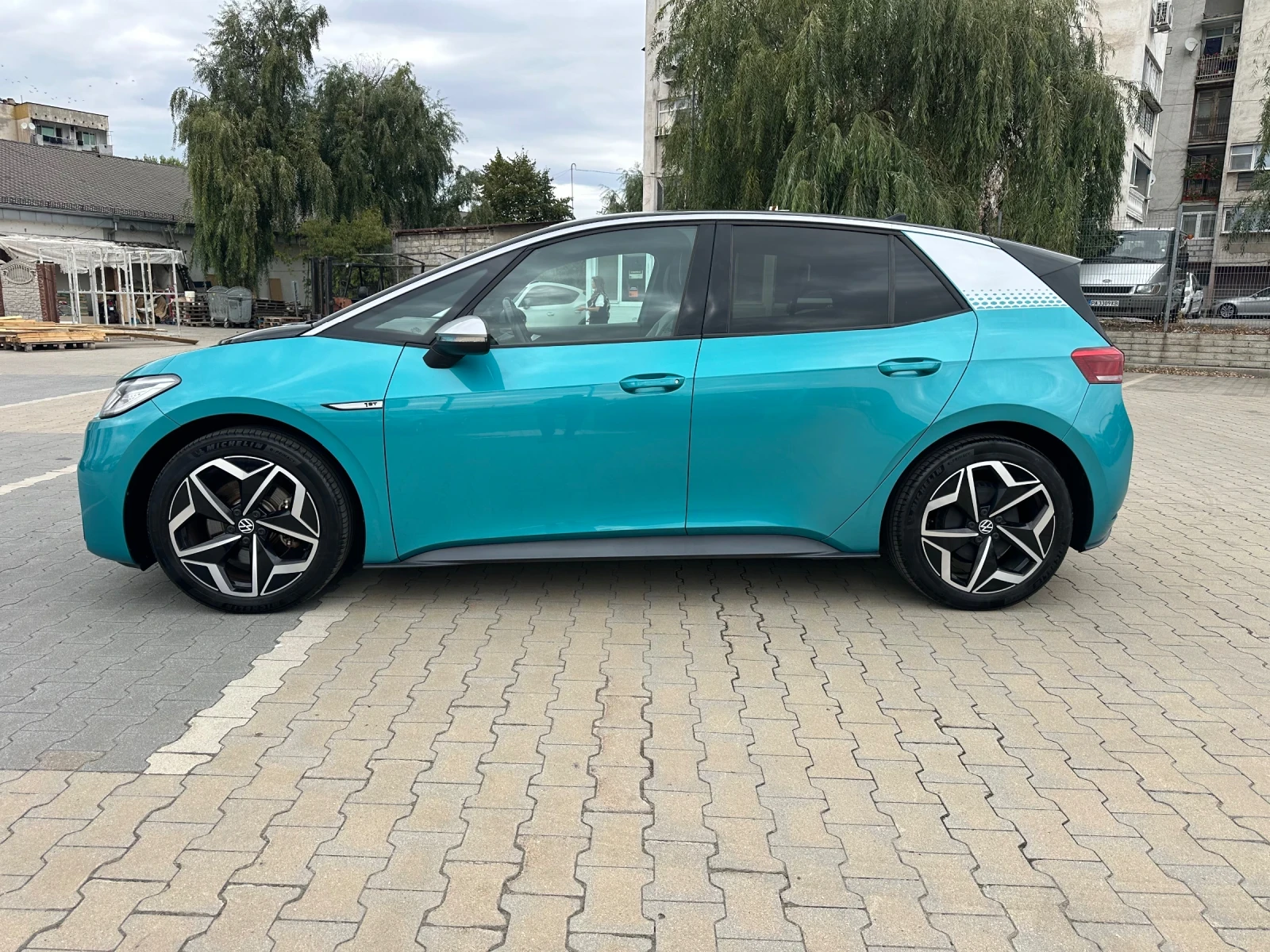 VW ID.3 1St Edition/62 kWh /204kc - изображение 6