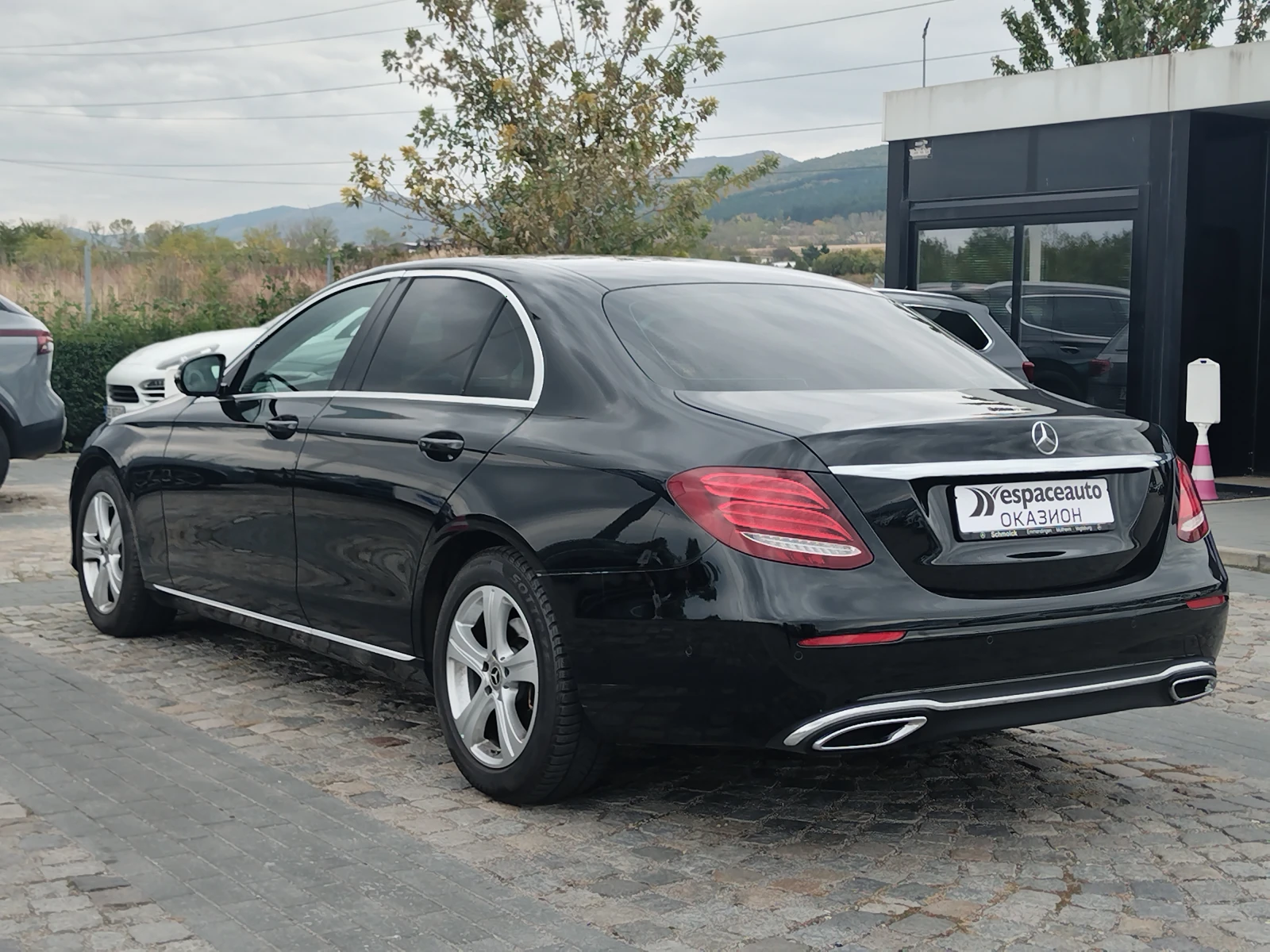 Mercedes-Benz E 220 Avangarde 9G - изображение 7